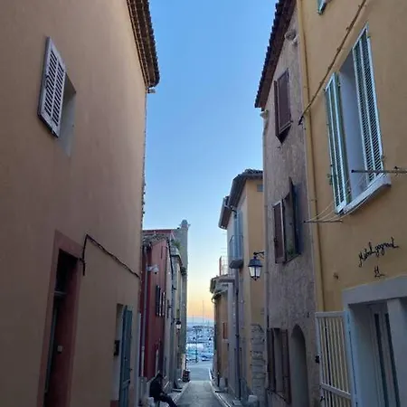 Au Coeur De Cassis